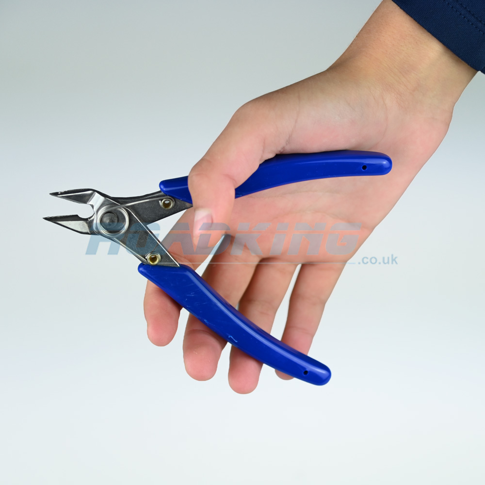 Side Cutters with Sprung Jaws | 138mm | ROADKING.co.uk